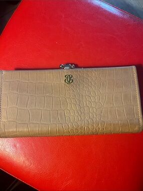 Vintage Buxton ladies wallet